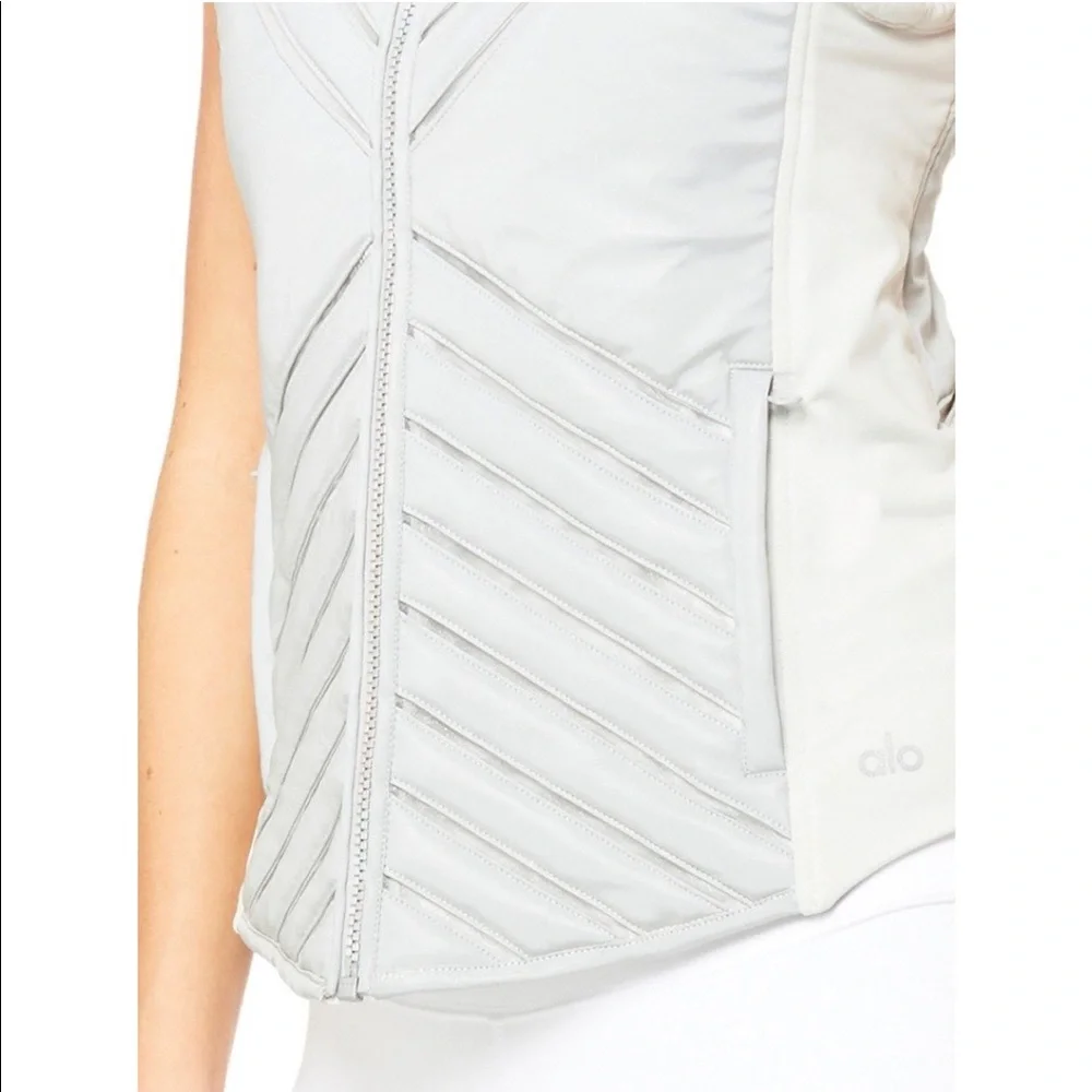 Alo Reflective Puffer Vest